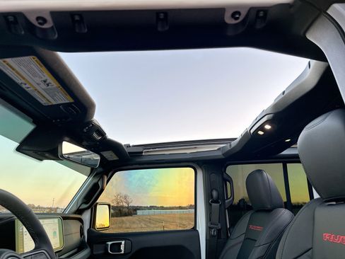 New 2025 Jeep Wrangler Unlimited Rubicon image 22