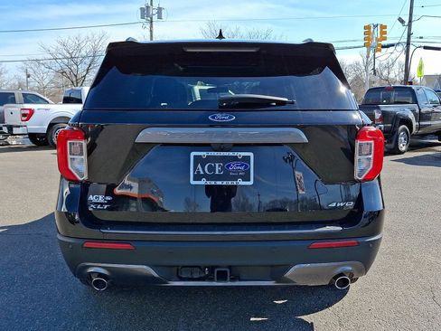 Certified 2023 Ford Explorer XLT w/ Equipment Group 202A image 5