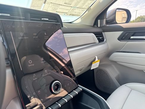 New 2027 GMC Terrain Denali AWD/4WD image 17