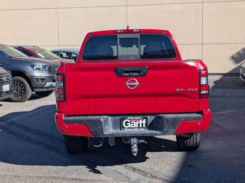 Used 2022 Nissan Frontier SV w/ Technology Package image 5