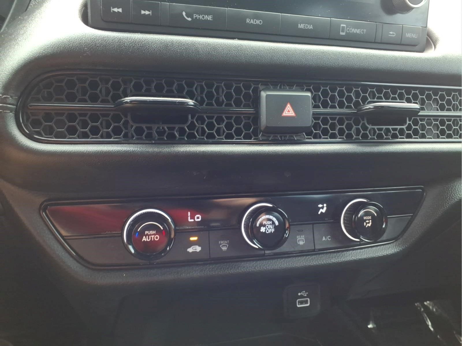 Certified 2024 Honda HR-V LX image 18
