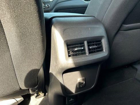 Used 2023 Chevrolet Equinox LT AWD/4WD image 23