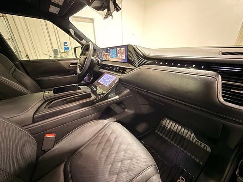 Used 2025 INFINITI QX80 Autograph AWD/4WD image 35