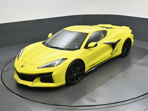 Used 2023 Chevrolet Corvette Z06 RWD image 59