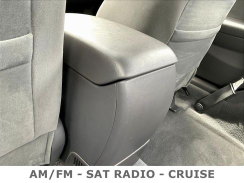 Used 2004 Toyota Solara SE FWD image 10