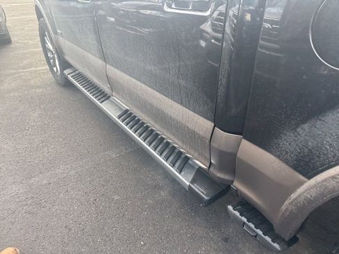 Used 2017 Ford F150 Lariat w/ Equipment Group 502A Luxury image 10