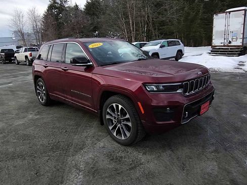 Used 2023 Jeep Grand Cherokee Overland w/ Adv Protech Group III image 2