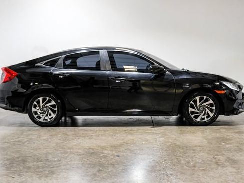 Used 2016 Honda Civic EX image 10