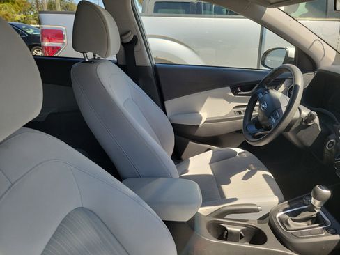 Used 2023 Hyundai Kona SEL image 10