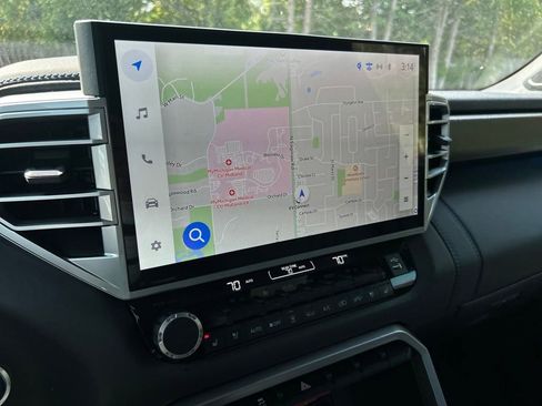 Used 2024 Toyota Sequoia Platinum image 26