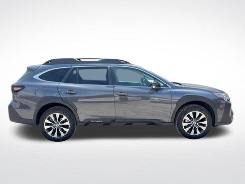 Used 2024 Subaru Outback Limited AWD/4WD image 7