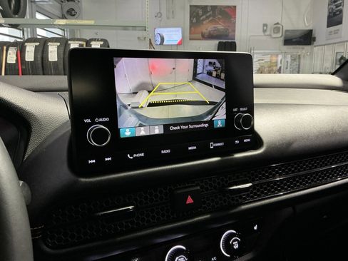 Used 2023 Honda HR-V Sport image 27