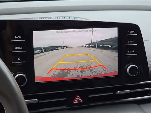 Used 2022 Hyundai Elantra SEL w/ Convenience Package FWD image 24