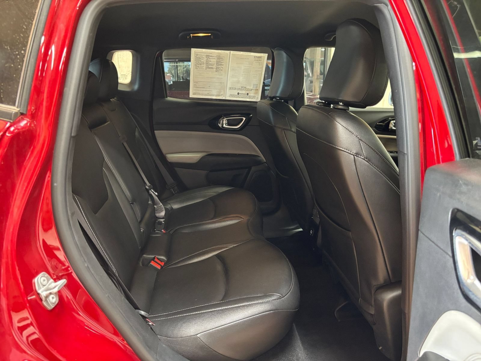 Used 2025 Jeep Compass Limited AWD/4WD image 26