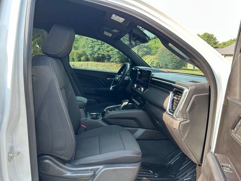 Used 2024 GMC Canyon Elevation w/ Convenience Package RWD image 50