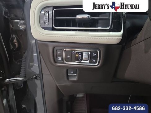 Used 2022 Lincoln Nautilus Black Label w/ Class II Trailer Tow Package AWD/4WD image 14