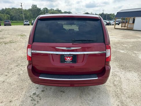 Used 2015 Chrysler Town & Country Touring-L w/ Driver Convenience Group FWD image 7