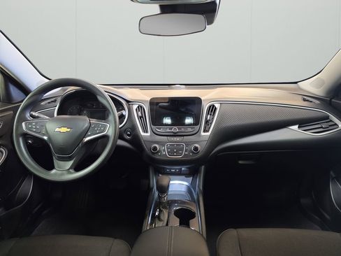 Used 2025 Chevrolet Malibu LT image 18