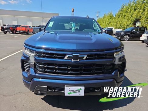 Used 2023 Chevrolet Silverado 1500 RST AWD/4WD image 2