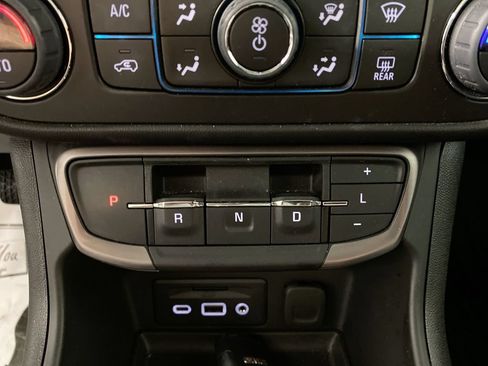 Certified 2023 GMC Terrain AT4 w/ Infotainment Package II AWD/4WD image 19
