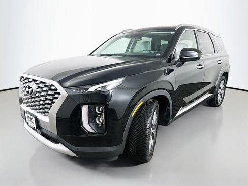 Used 2021 Hyundai Palisade SEL w/ Premium Package AWD/4WD image 3