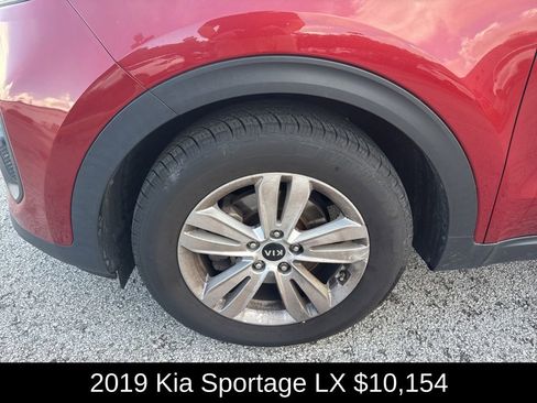 Used 2019 Kia Sportage LX FWD image 9