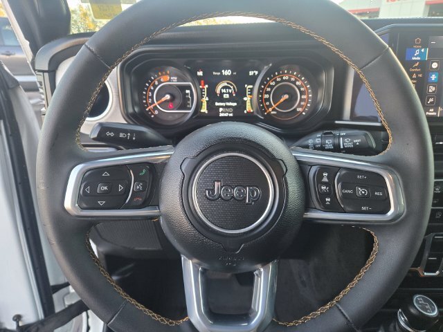 Used 2024 Jeep Wrangler Unlimited Sahara w/ Technology Group AWD/4WD image 23