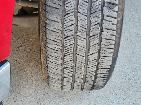 Used 2022 Chevrolet Silverado 1500 LTZ w/ Z71 Off-Road Package image 18