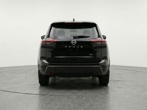 Used 2025 Nissan Rogue SV image 7