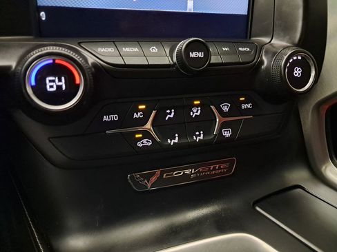 Used 2019 Chevrolet Corvette Stingray Coupe w/ Carbon Flash Badge Package image 21