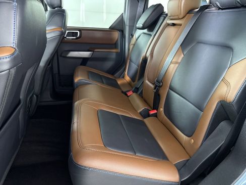 Used 2023 Ford Bronco Outer Banks image 11