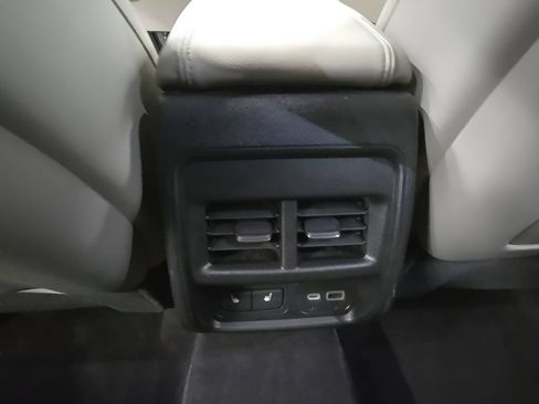 Used 2023 Cadillac XT4 Luxury FWD image 28