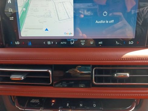 Used 2025 Lincoln Aviator Reserve w/ Equipment Group 201A AWD/4WD image 4