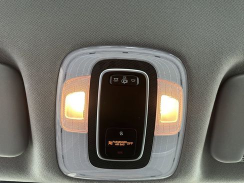 Used 2021 Hyundai Elantra SEL image 25