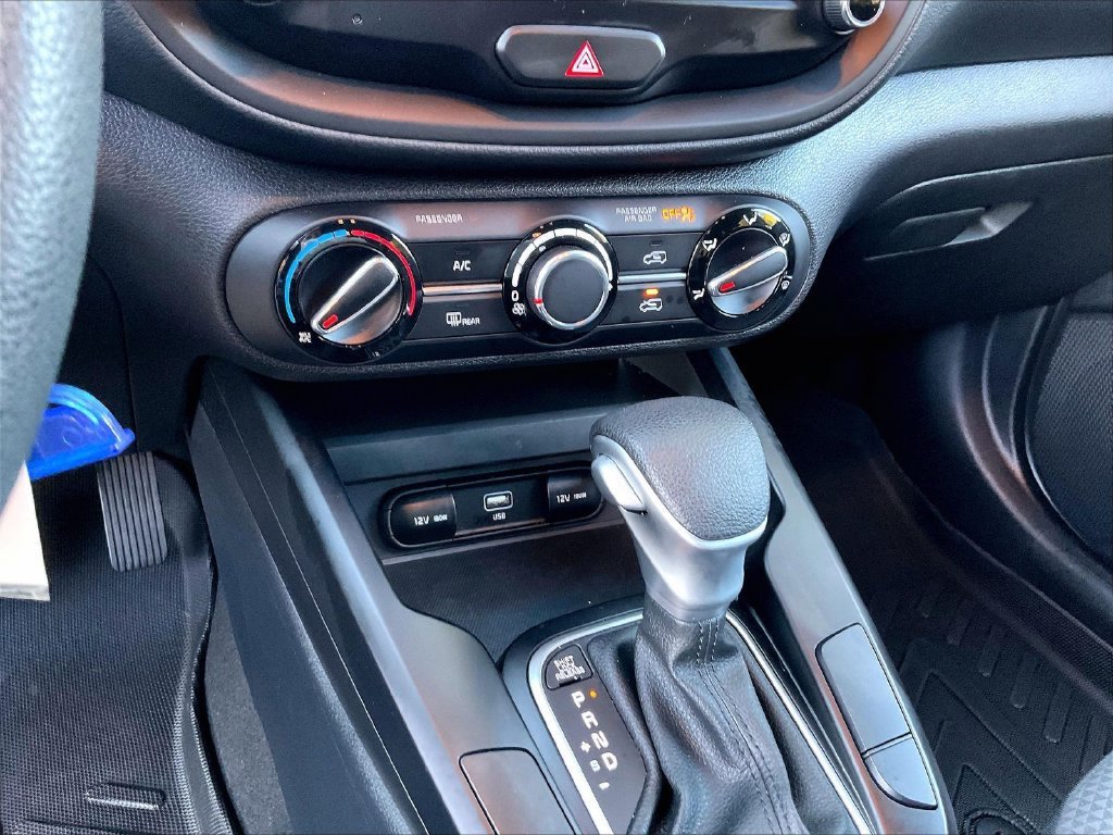 Used 2023 Kia Soul LX FWD image 25