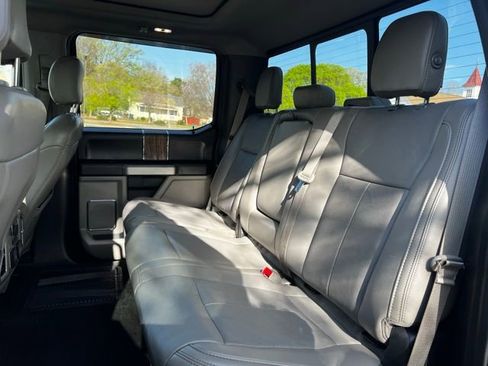 Used 2019 Ford F150 Lariat w/ Equipment Group 502A Luxury RWD image 17