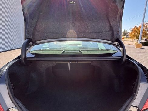 Used 2015 Toyota Camry LE image 15