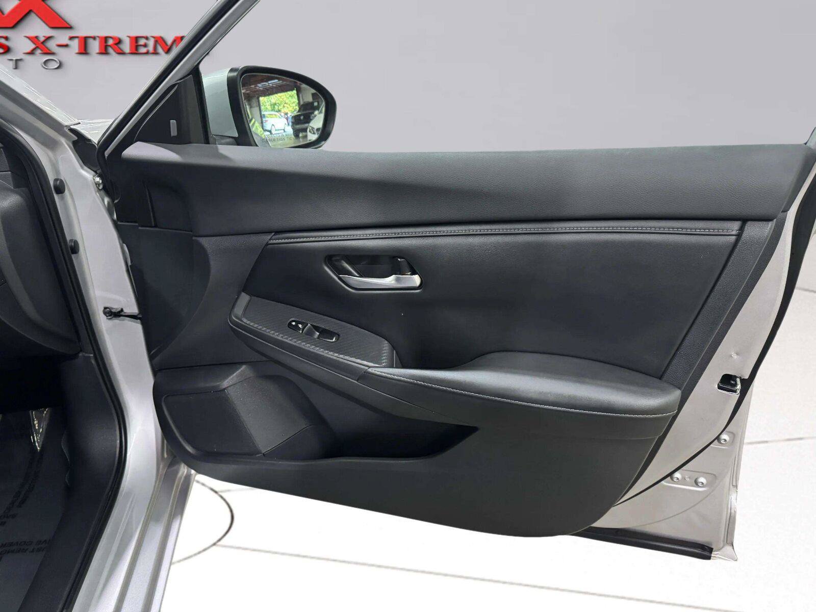 Used 2021 Nissan Sentra SV FWD image 23