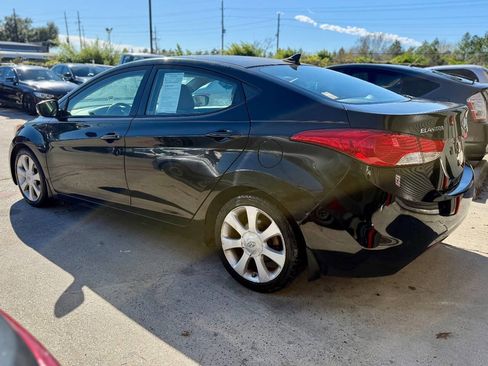 Used 2013 Hyundai Elantra Limited w/ Technology Pkg image 6