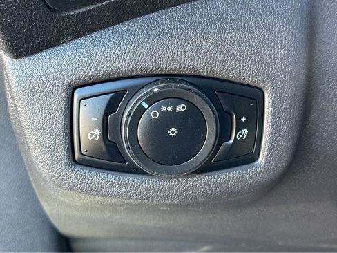 Used 2015 Ford Transit Connect XL image 27