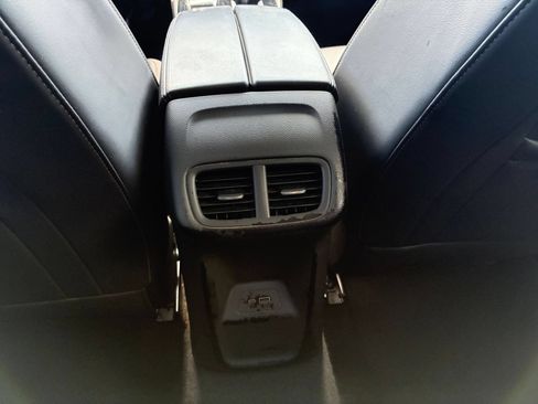 Used 2024 Buick Envision Preferred AWD/4WD image 19
