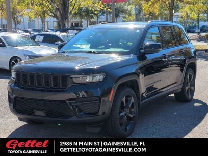 Used 2023 Jeep Grand Cherokee Altitude