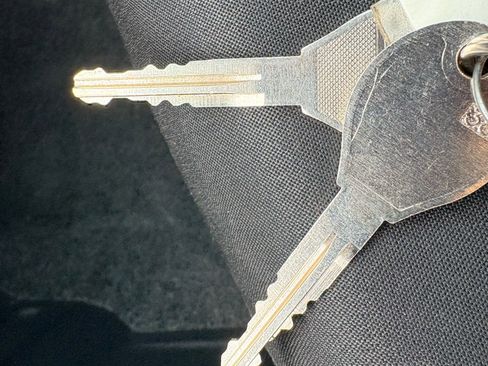 Used 2019 Nissan Versa S Plus image 51