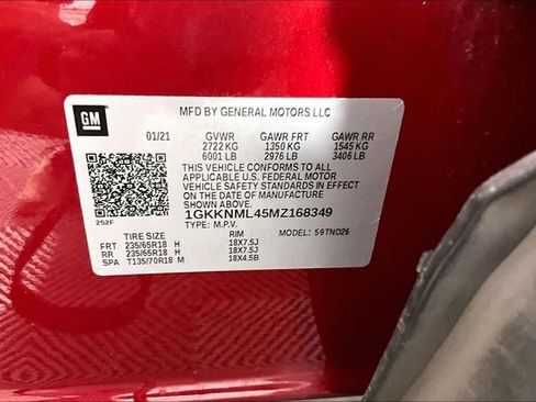 Used 2021 GMC Acadia SLT w/ Technology Package FWD image 18