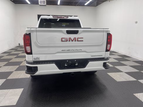 Used 2025 GMC Sierra 1500 Elevation image 3