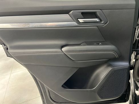 Used 2025 GMC Terrain Elevation image 15