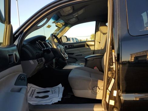 Used 2012 Toyota Tacoma 4x4 Access Cab image 28