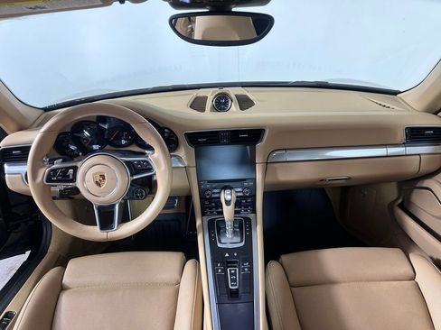 Certified 2017 Porsche 911 Carrera RWD image 20