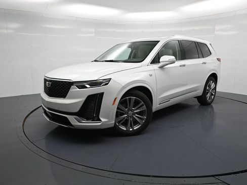 Used 2023 Cadillac XT6 Premium Luxury w/ Technology Package image 28
