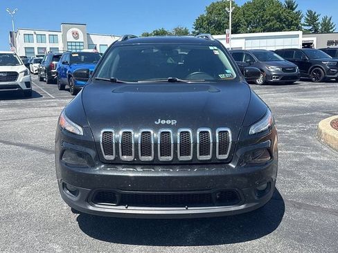 Used 2016 Jeep Cherokee Latitude w/ Safety/Convenience Group AWD/4WD image 2